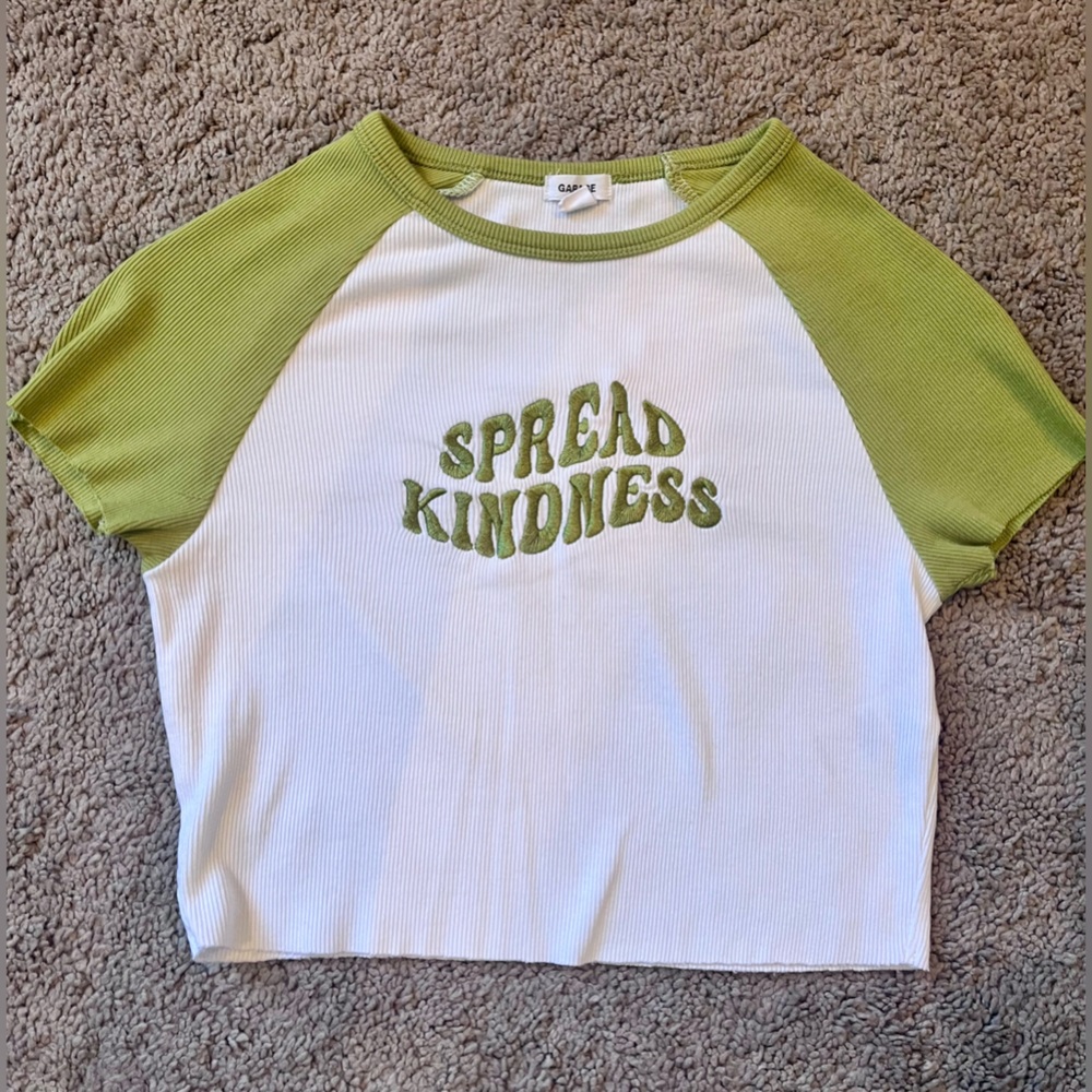 Garage green and white babe t-shirt Spread Kindness - Size small